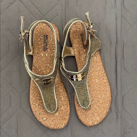Michael Kors Girl's Gold/Cork Sandals with Elegant Design Little Girl's Size 3 - Picture 1 of 3
